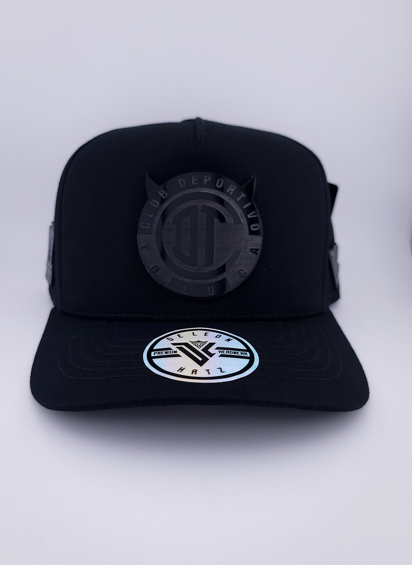 Toluca | Black Kamel 804 Solid