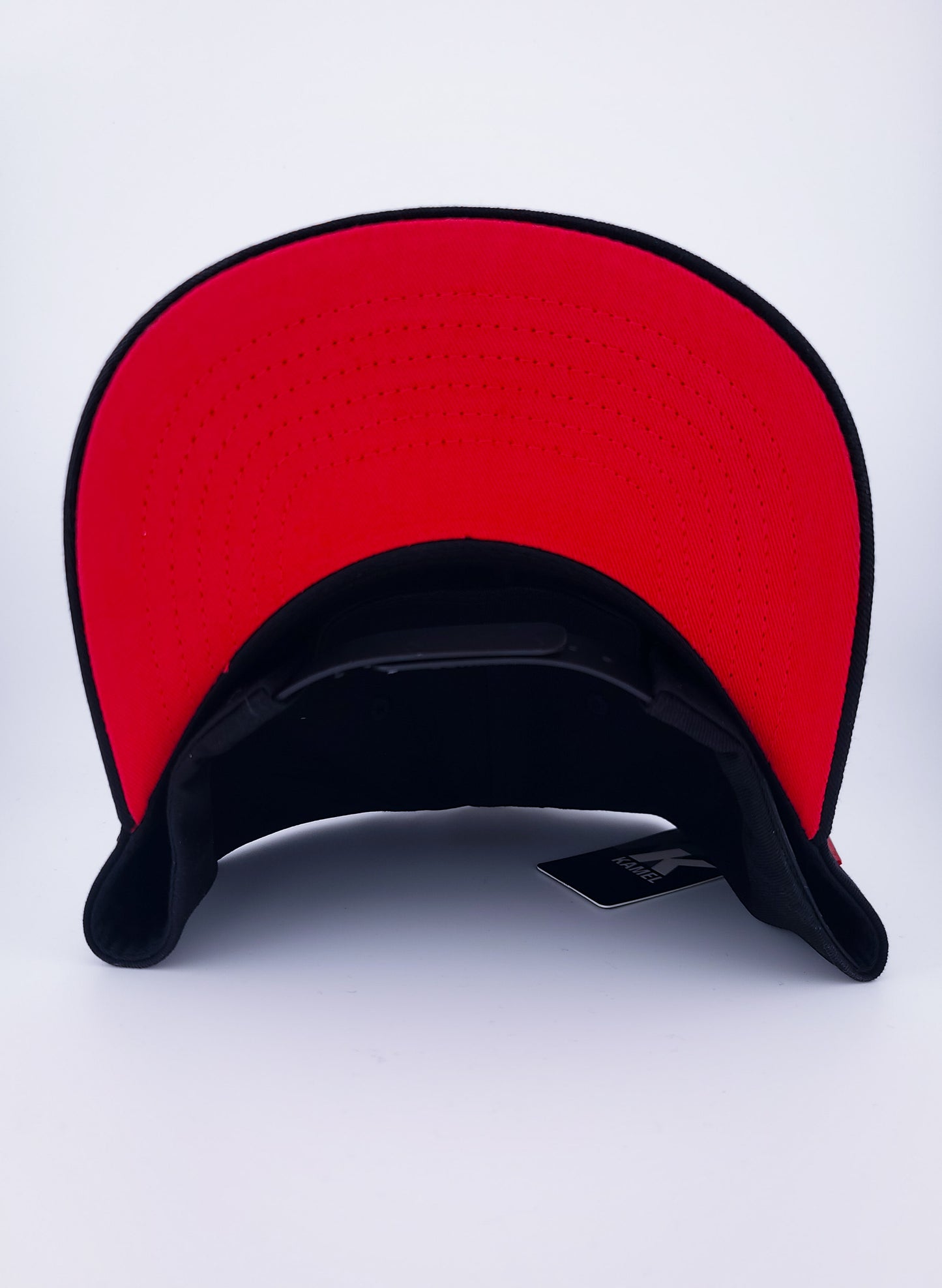 Atlas | Red Black Kamel 804 Solid